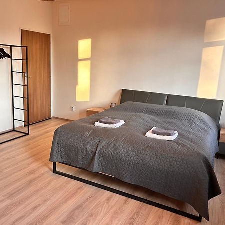 Gallery Apartments Liberec Buitenkant foto