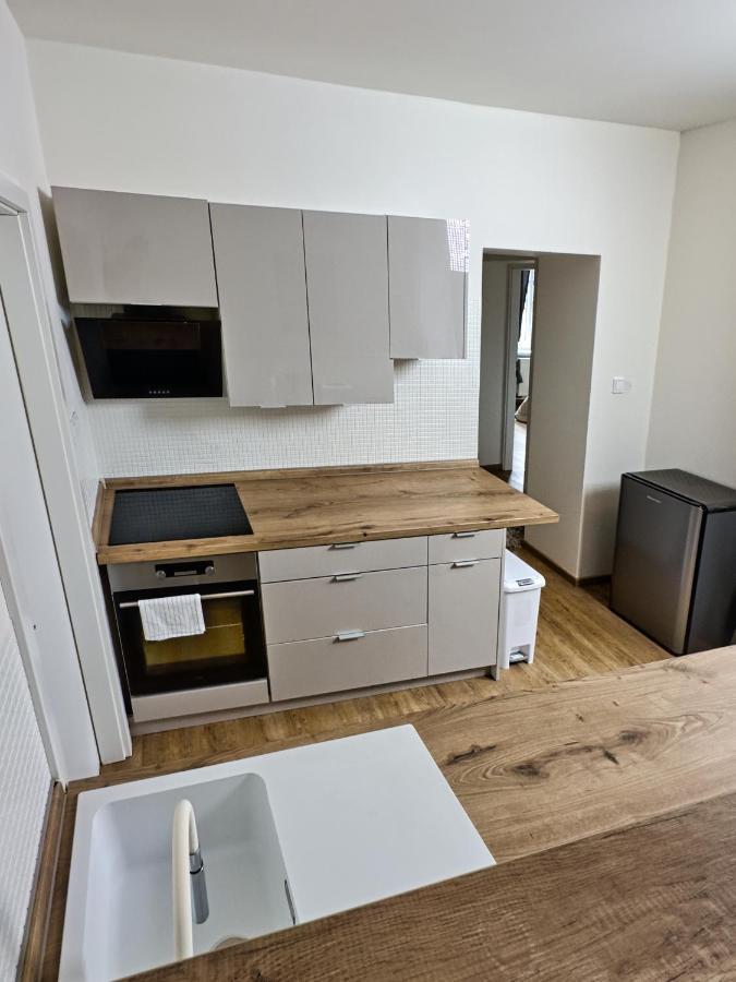 Gallery Apartments Liberec Buitenkant foto