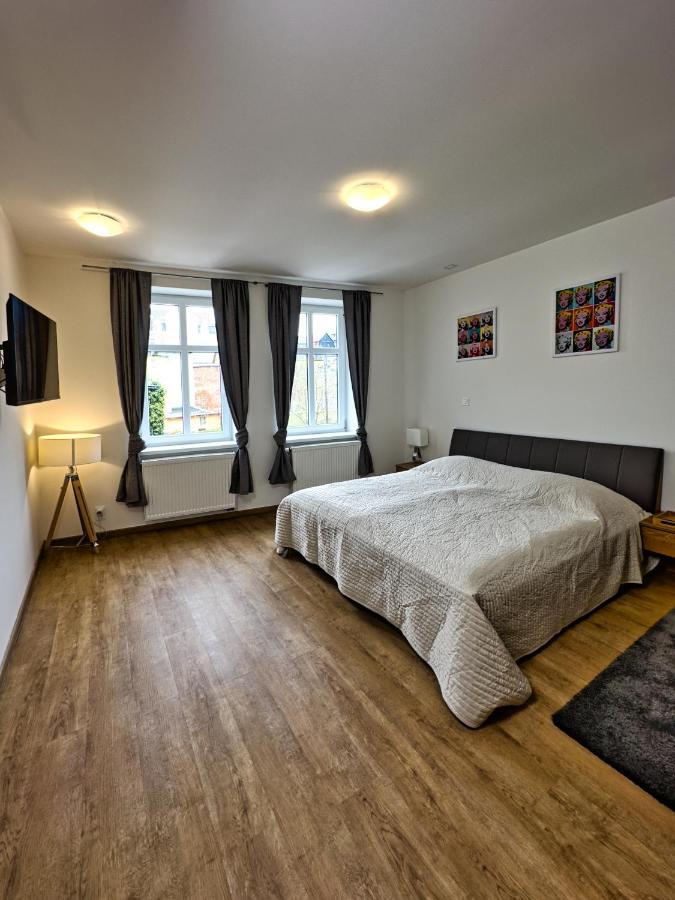 Gallery Apartments Liberec Buitenkant foto